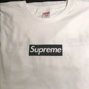 Supreme paris box logo tee